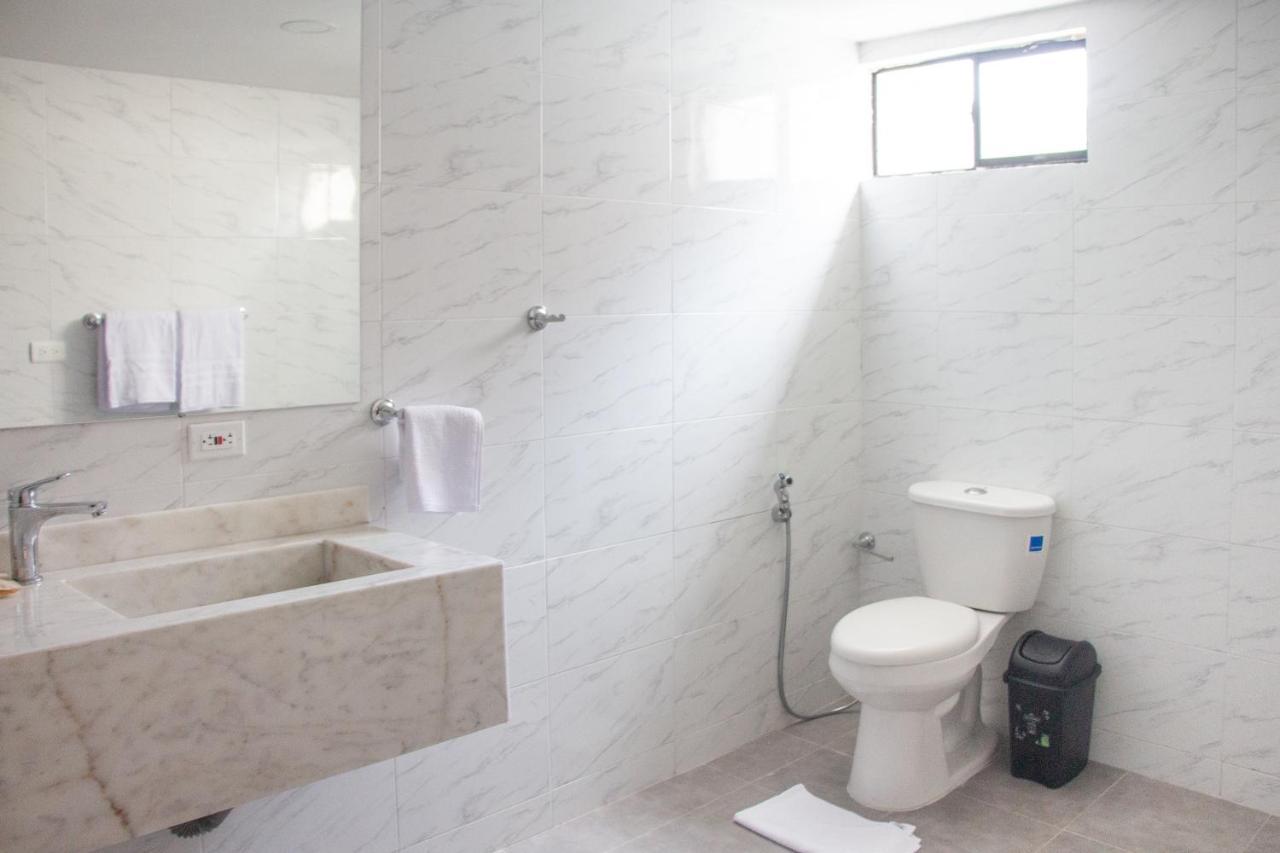 Edificio Casa Tabor Bed and Breakfast Barranquilla  Eksteriør billede